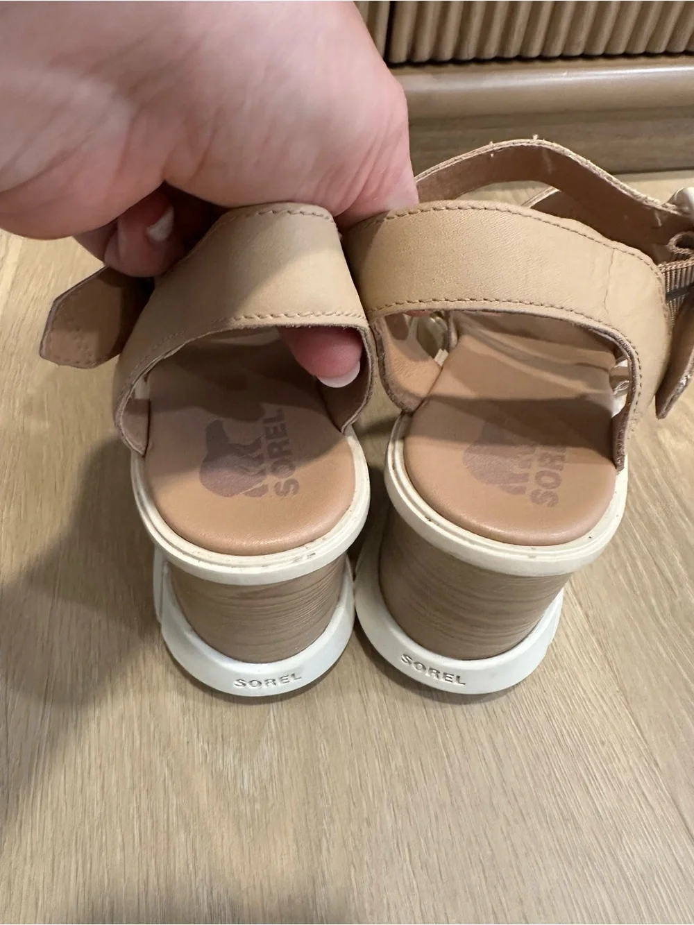 Sorel Joanie III Ankle Strap Wedge Sandals size 7.5